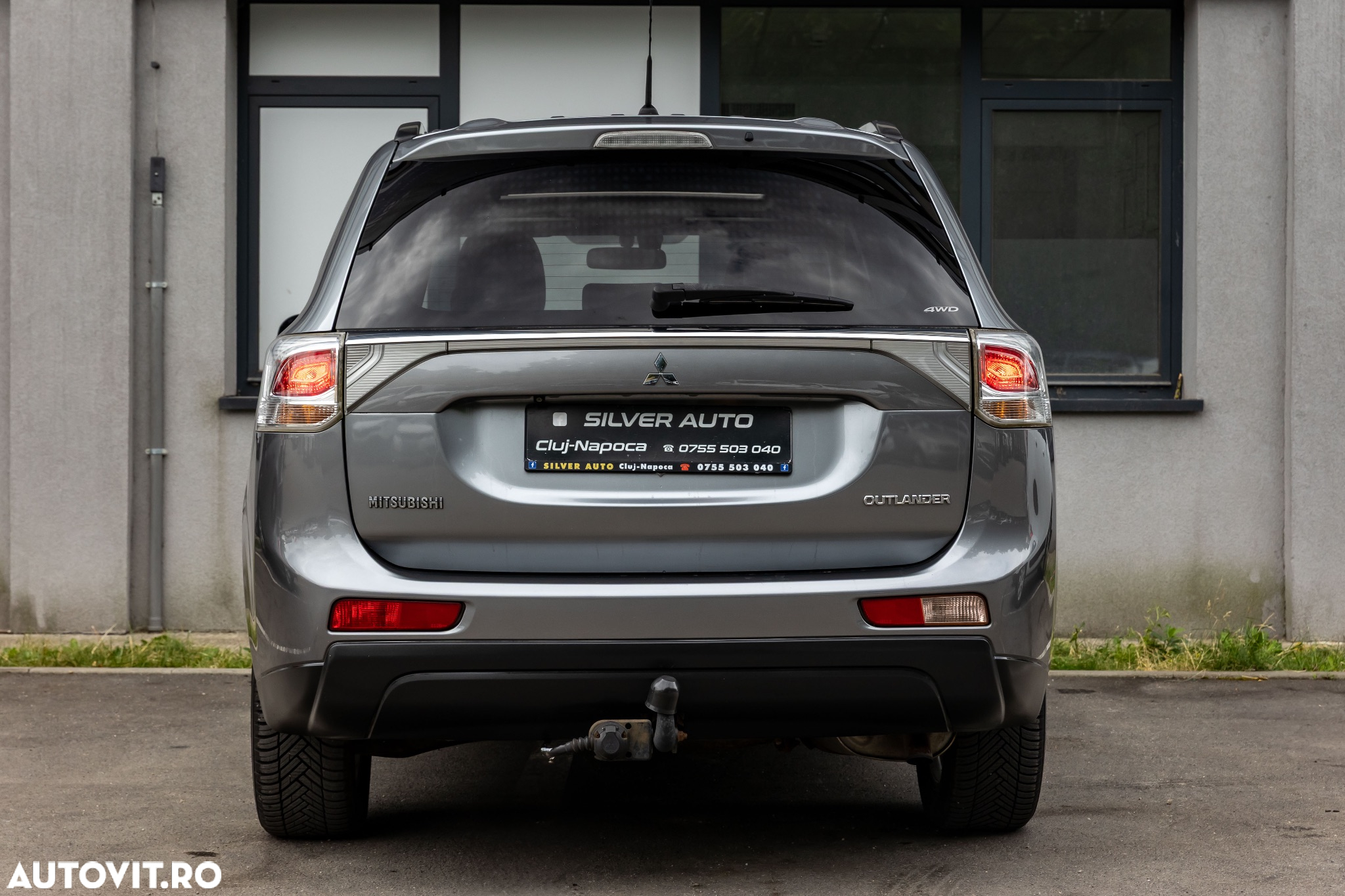 Mitsubishi Outlander 2.2 Litre 4WD DI-D Intense - 12
