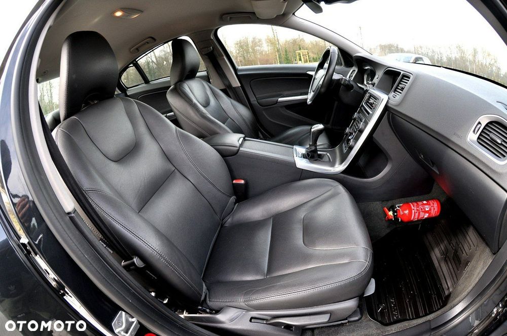 Volvo S60 D4 Drive-E Summum - 11