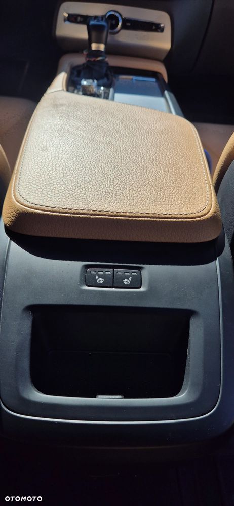 Volvo XC 90 D5 AWD Geartronic Momentum - 19