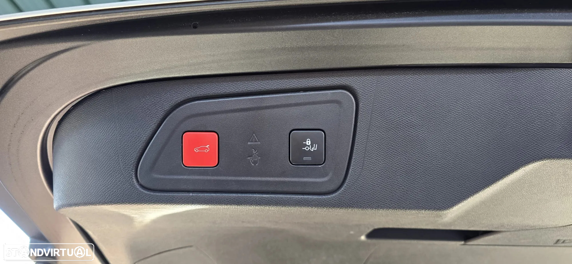 Citroën C5 Aircross 1.6 Hybrid Shine Pack e-EAT8 - 29