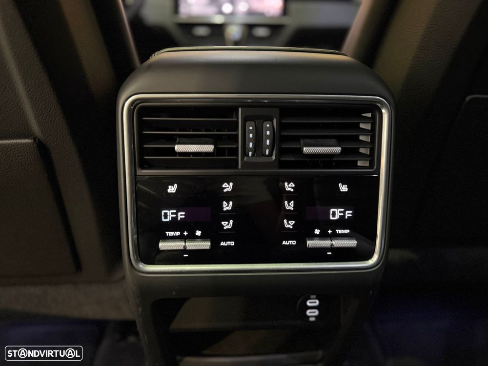 Porsche Cayenne E-Hybrid - 39