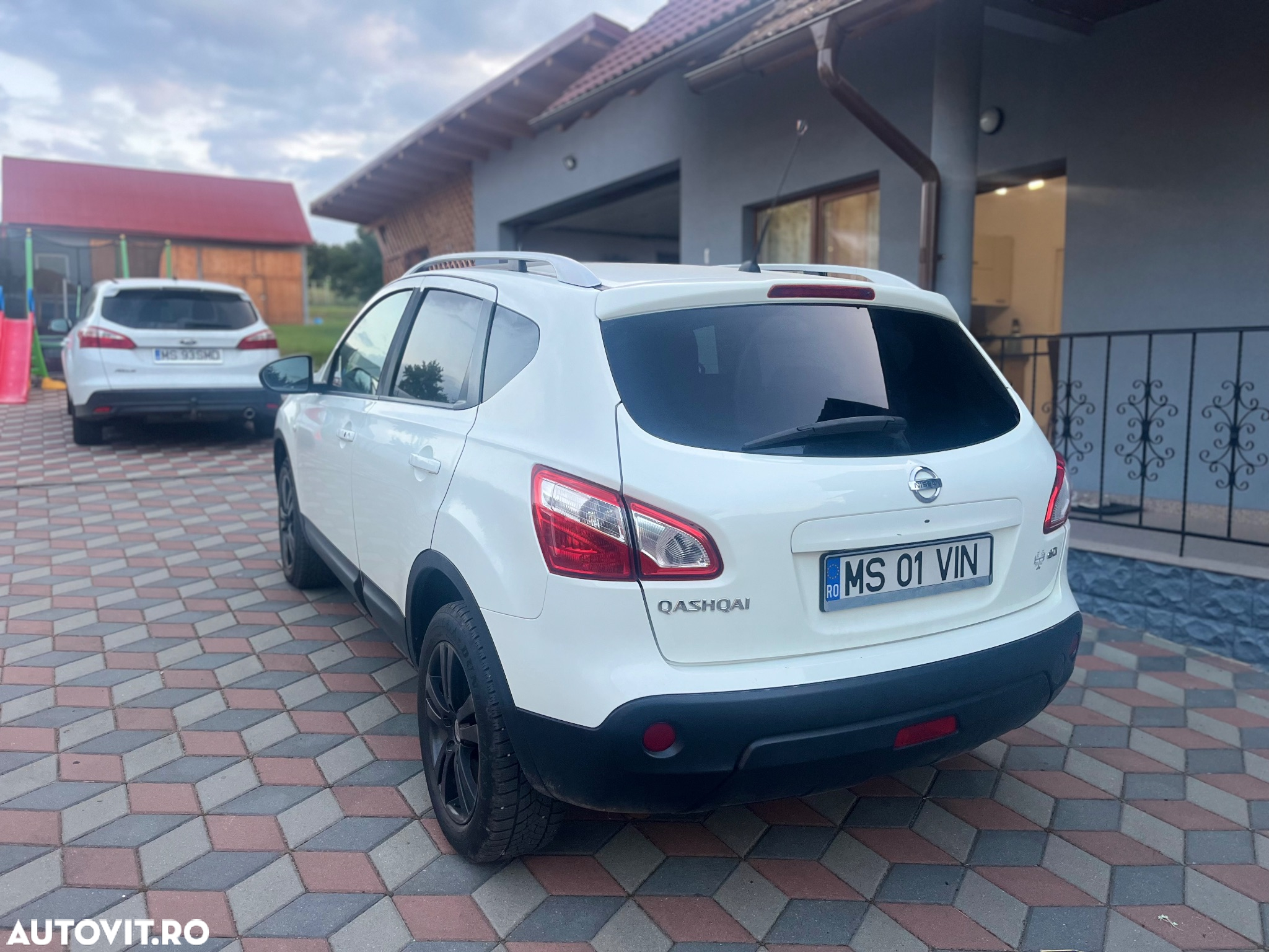 Nissan Qashqai 2.0 DCI DPF Tekna - 4