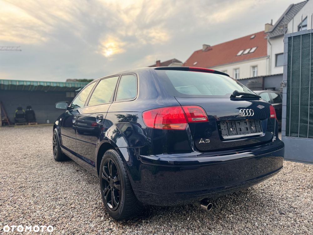 Audi A3 Sportback - 8