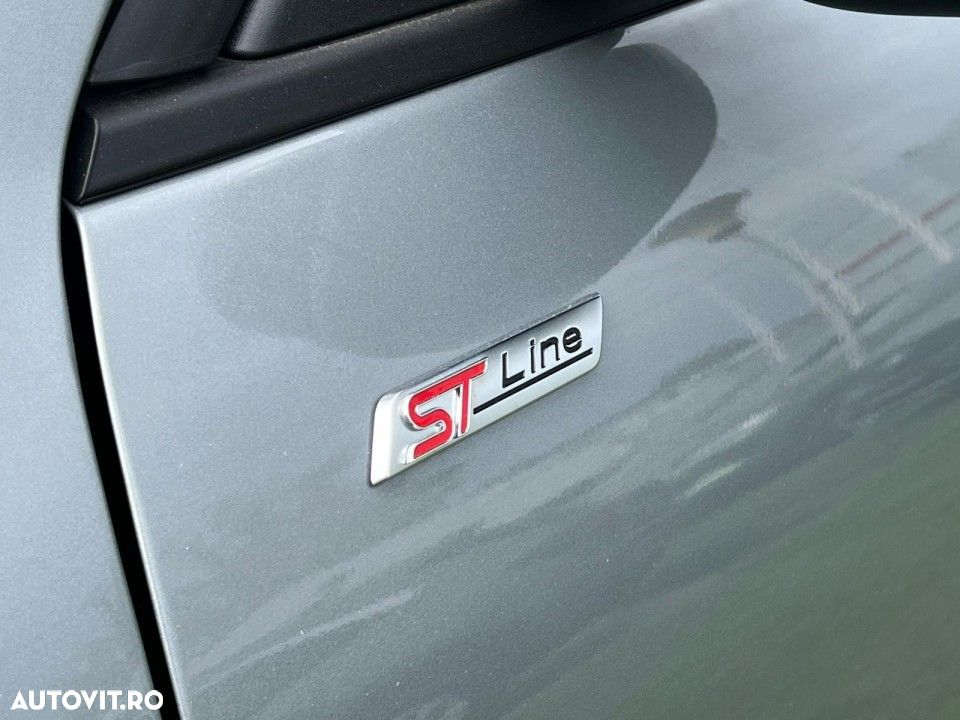 Ford Kuga - 10