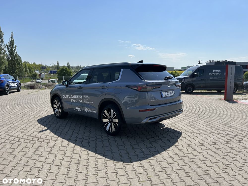 Mitsubishi Outlander Instyle Plus - 3