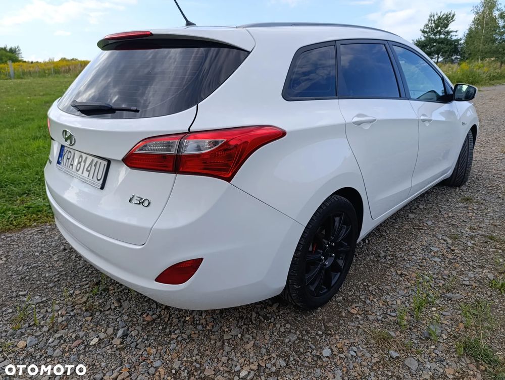 Hyundai i30 1.6 CRDi BlueDrive Comfort - 11