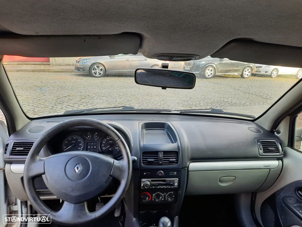 Renault Clio 1.5 dCi Confort - 6