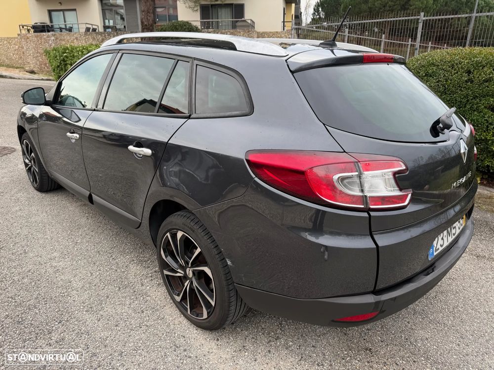 Renault Mégane 1.5 dCi Dynamique - 4
