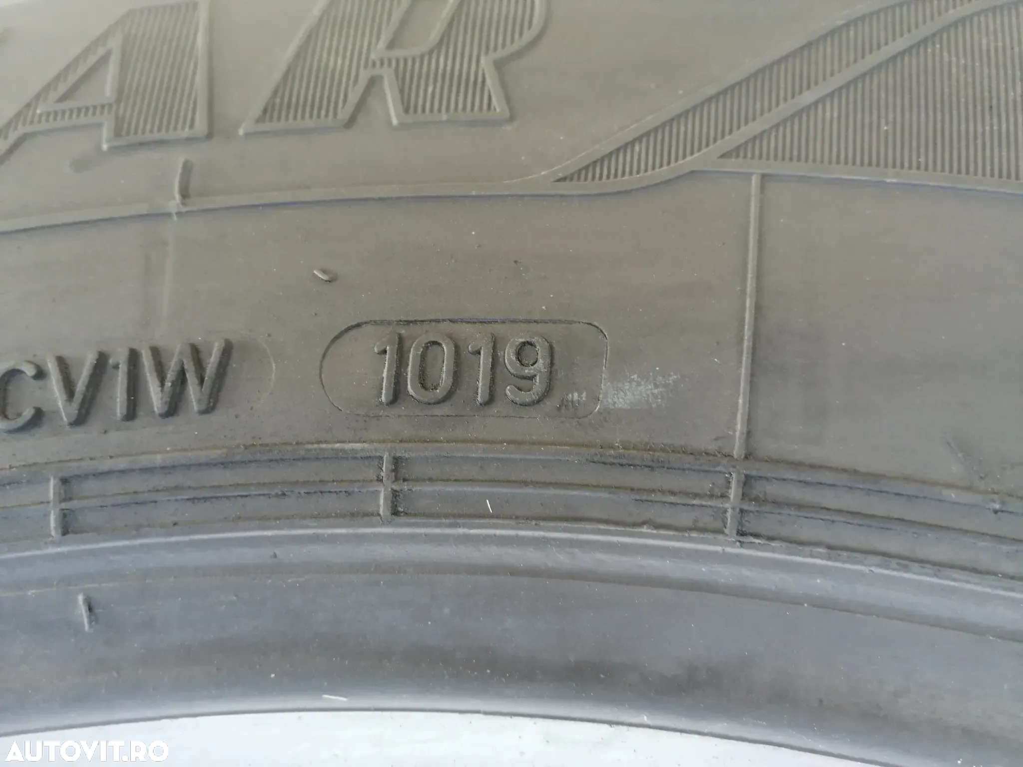 2 bucati Anvelope TRACTIUNE second hand 315/70R 22.5 Goodyear FUELMAX D - 3