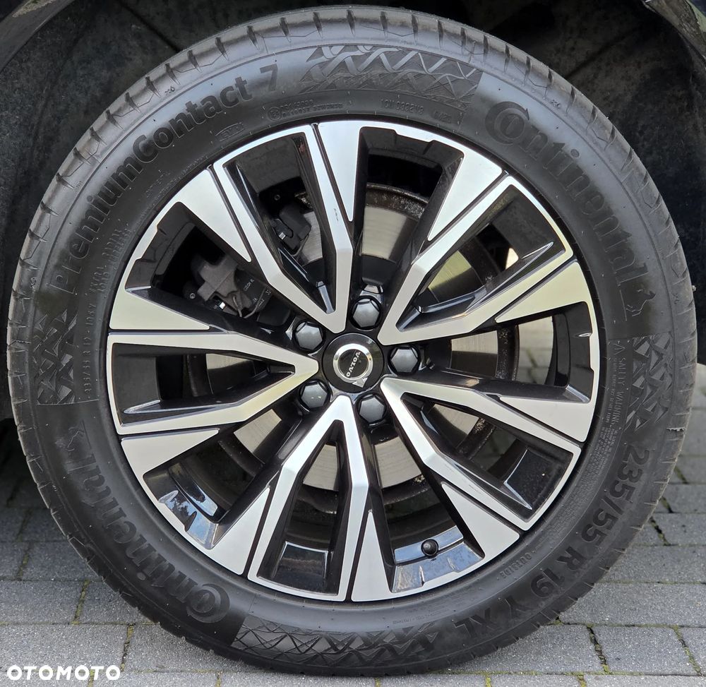 Volvo XC 60 B4 D AWD Ultimate Bright - 23