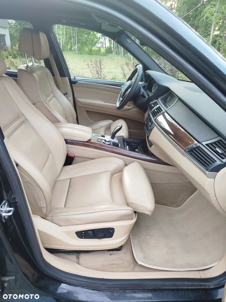BMW X5 xDrive35d - 17