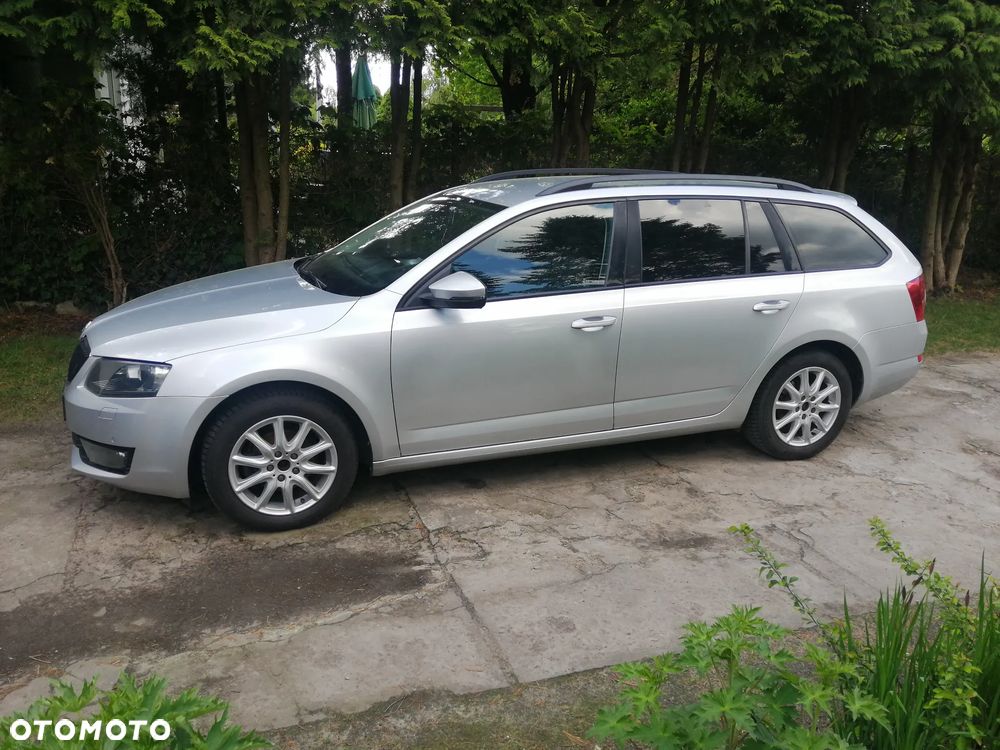 Skoda Octavia 1.6 TDI Style DSG - 13