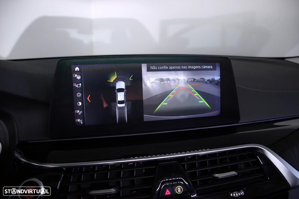 BMW 520 d Auto - 15