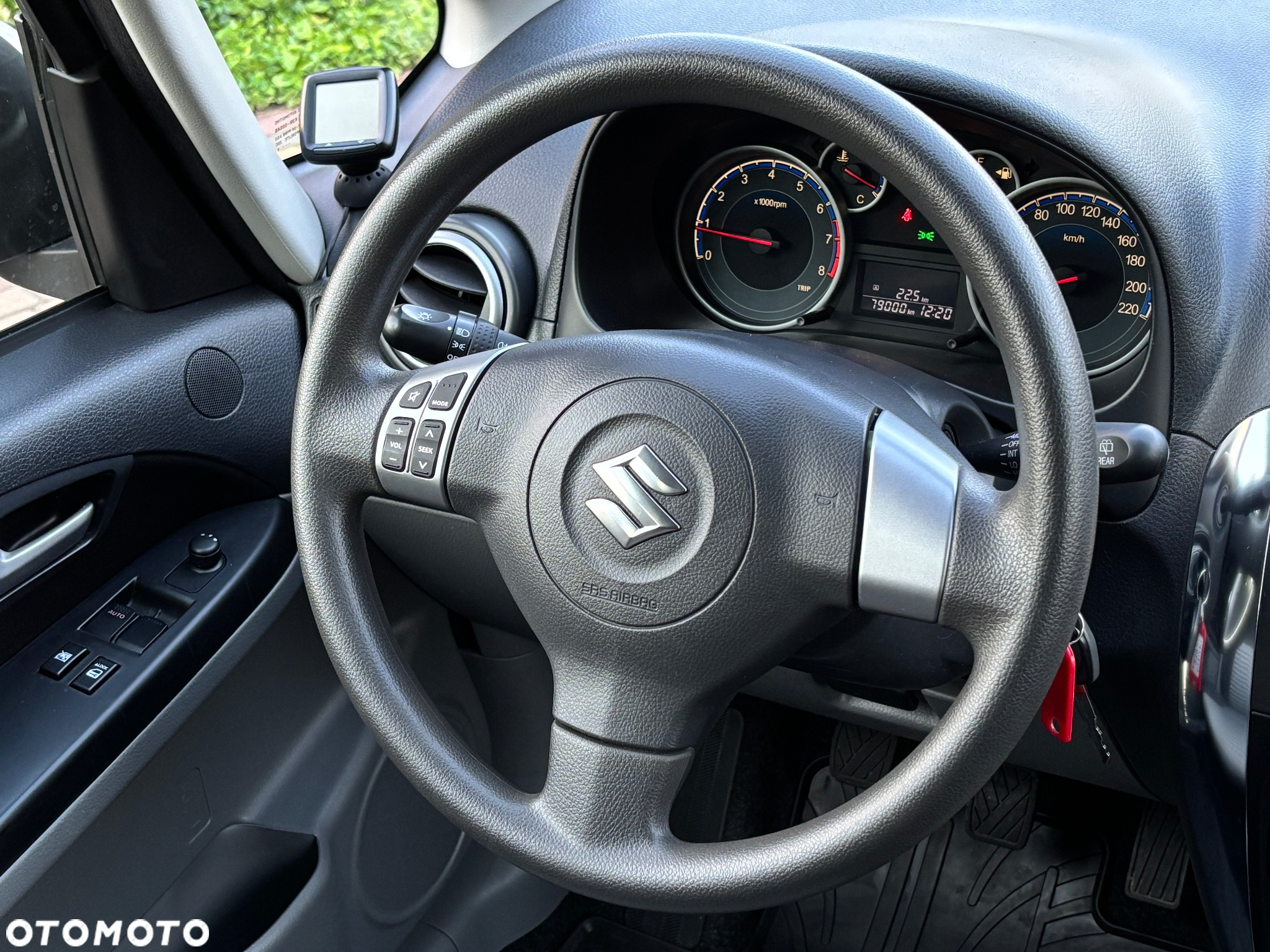 Suzuki SX4 1.6 Comfort Plus - 14