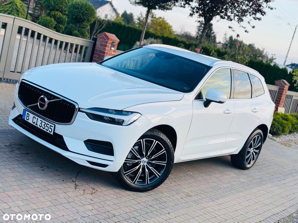 Volvo XC 60 B4 D AWD Geartronic Momentum Pro - 28