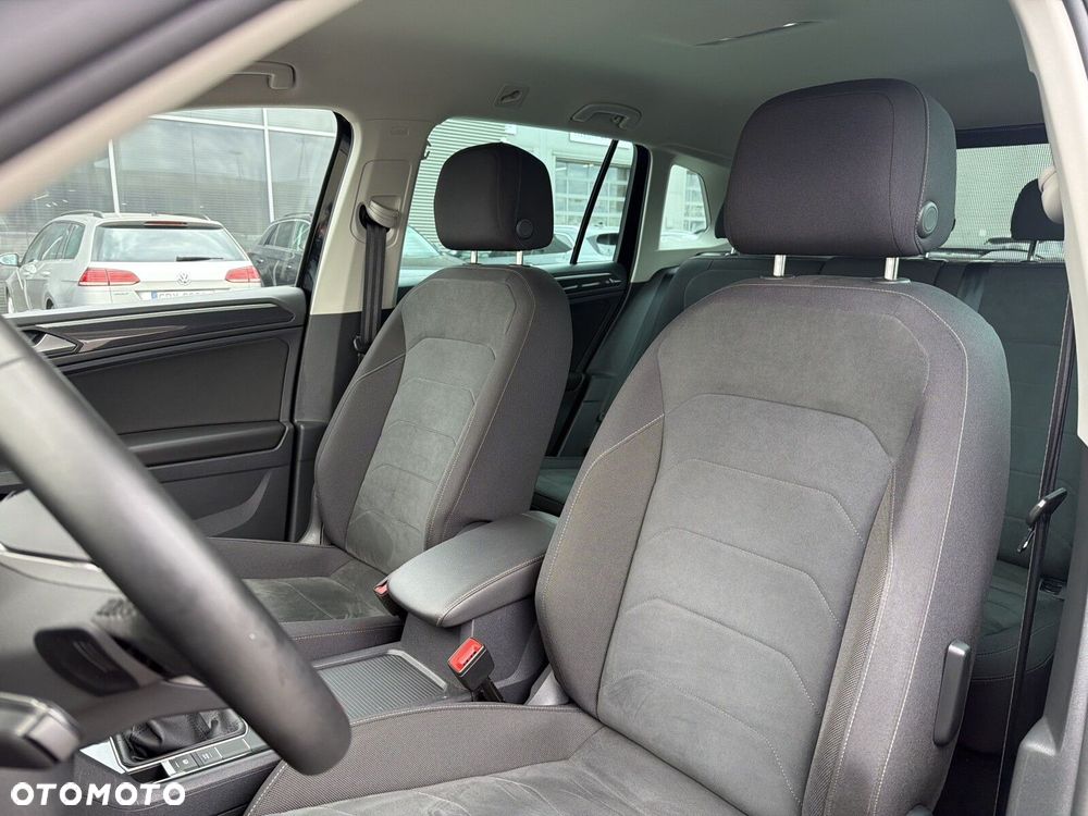 Volkswagen Tiguan - 11