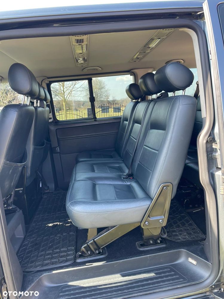 Volkswagen Transporter Multivan Autm - 6