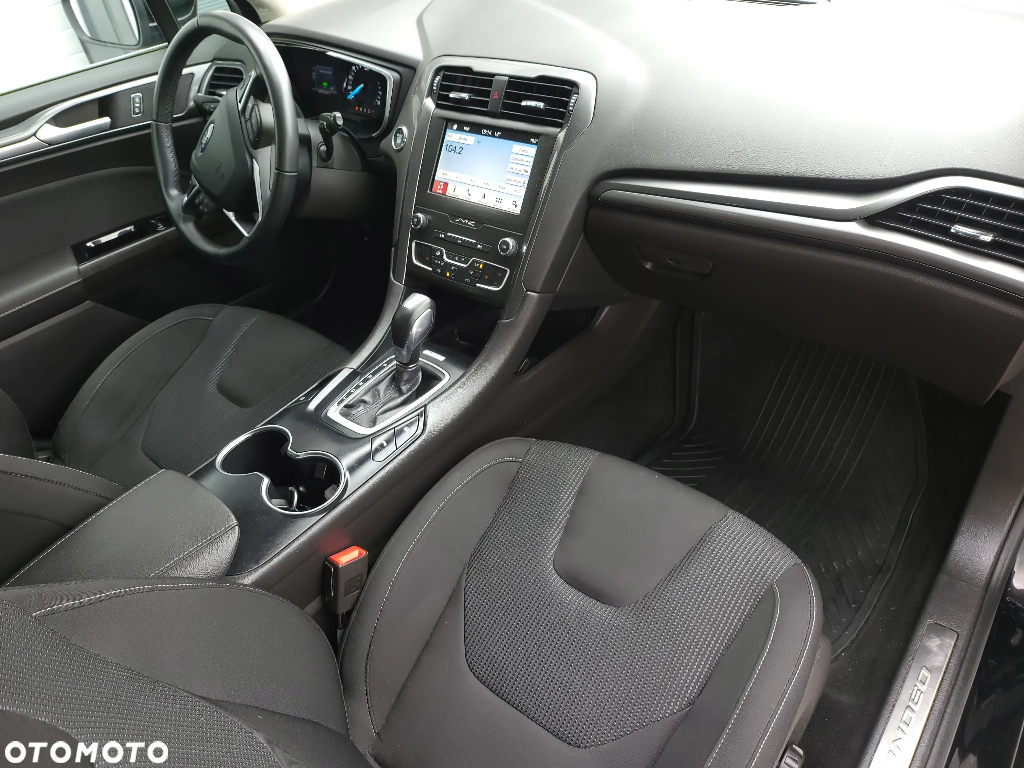 Ford Mondeo 2.0 Hybrid Titanium - 21