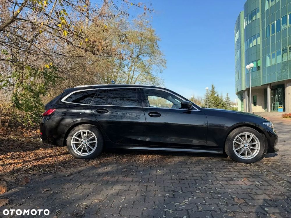 BMW Seria 3 318d - 8