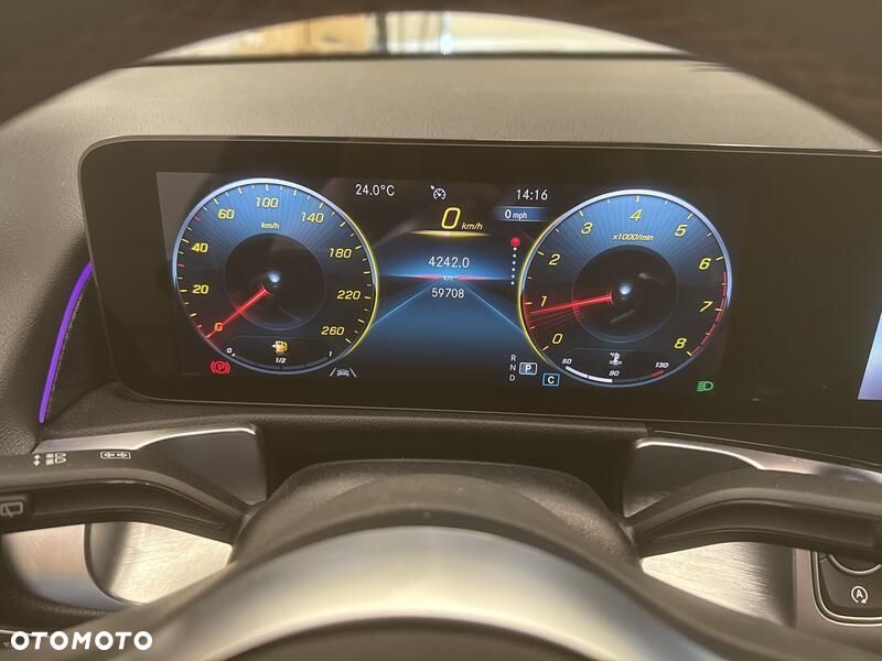 Mercedes-Benz GLB 200 AMG Line 7G-DCT - 15