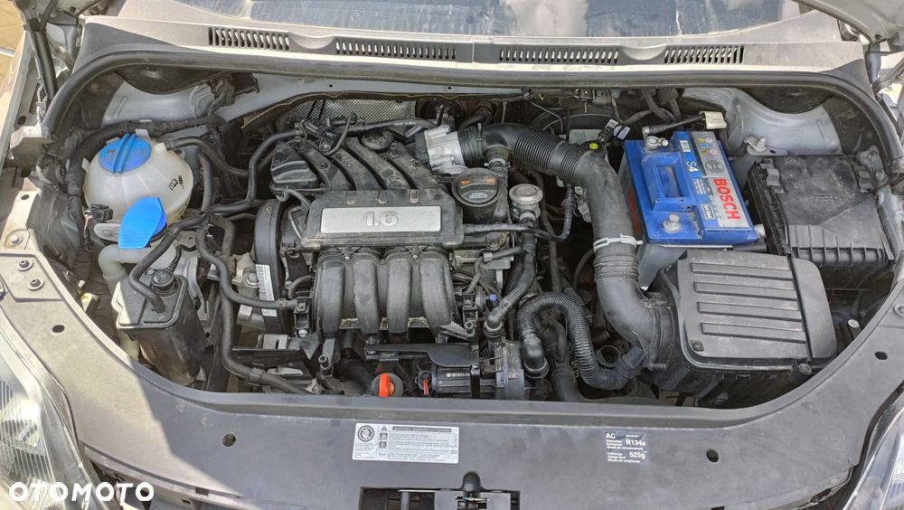 Volkswagen Golf 1.6 Team - 16