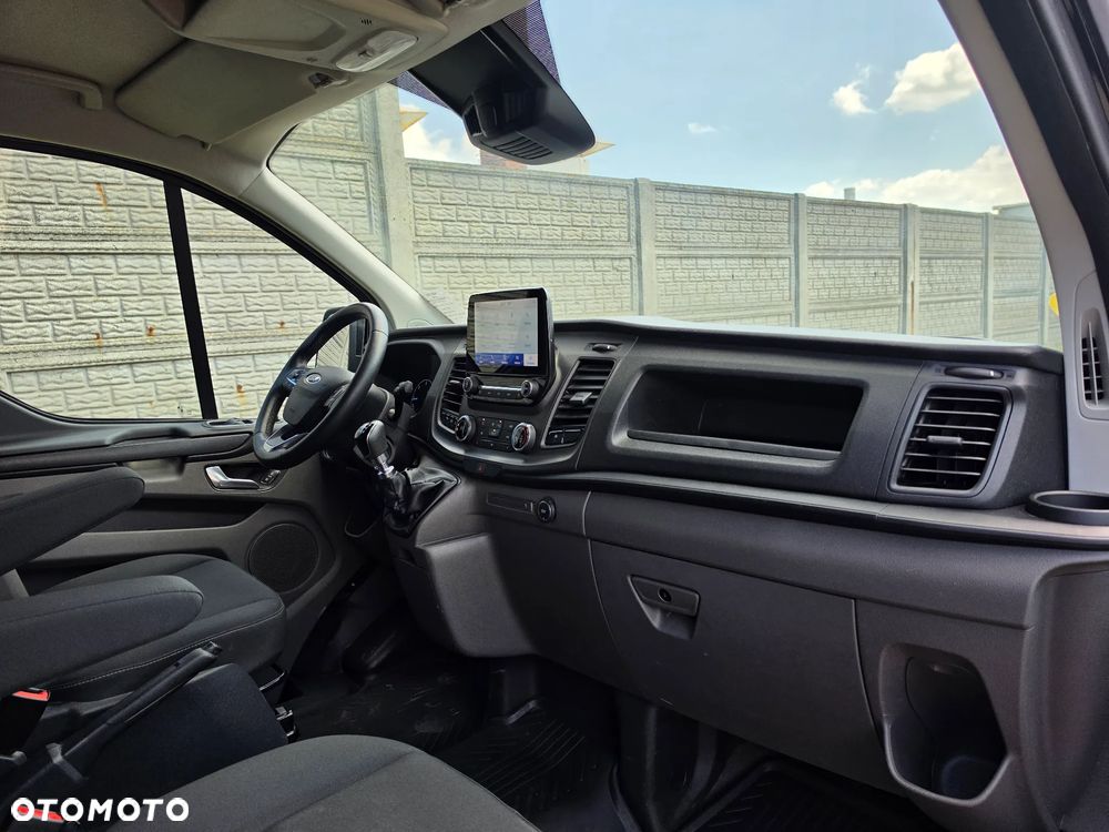 Ford Transit Custom - 13