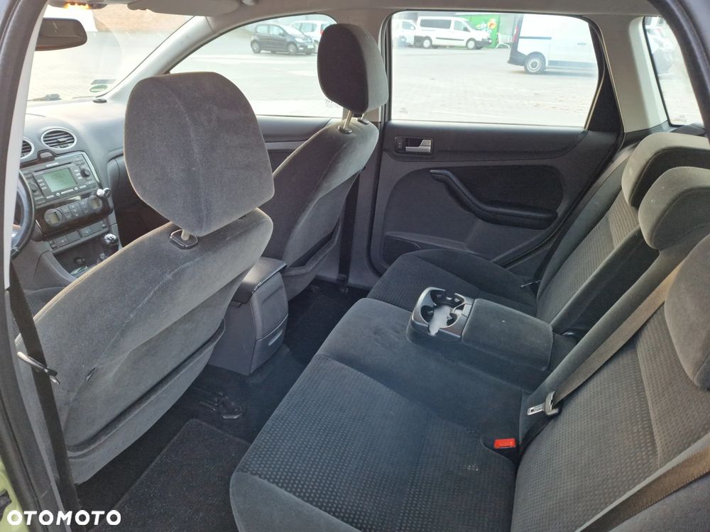 Ford Focus 1.6 TDCi DPF Ghia - 15