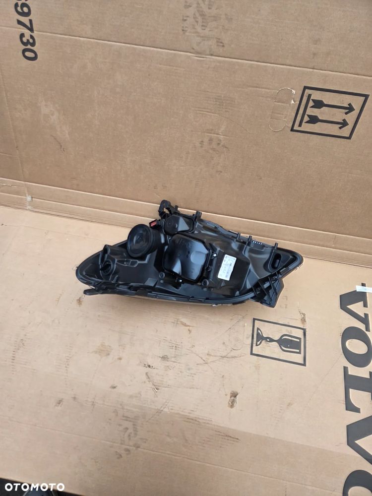 Reflektor Lampa prawa prawy przód przednia OPEL ASTRA H III GTC Xenon 93190391 - 7