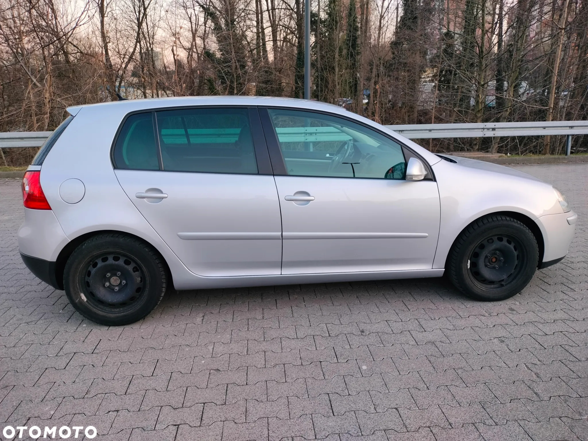 Volkswagen Golf V 1.6 Sportline - 9