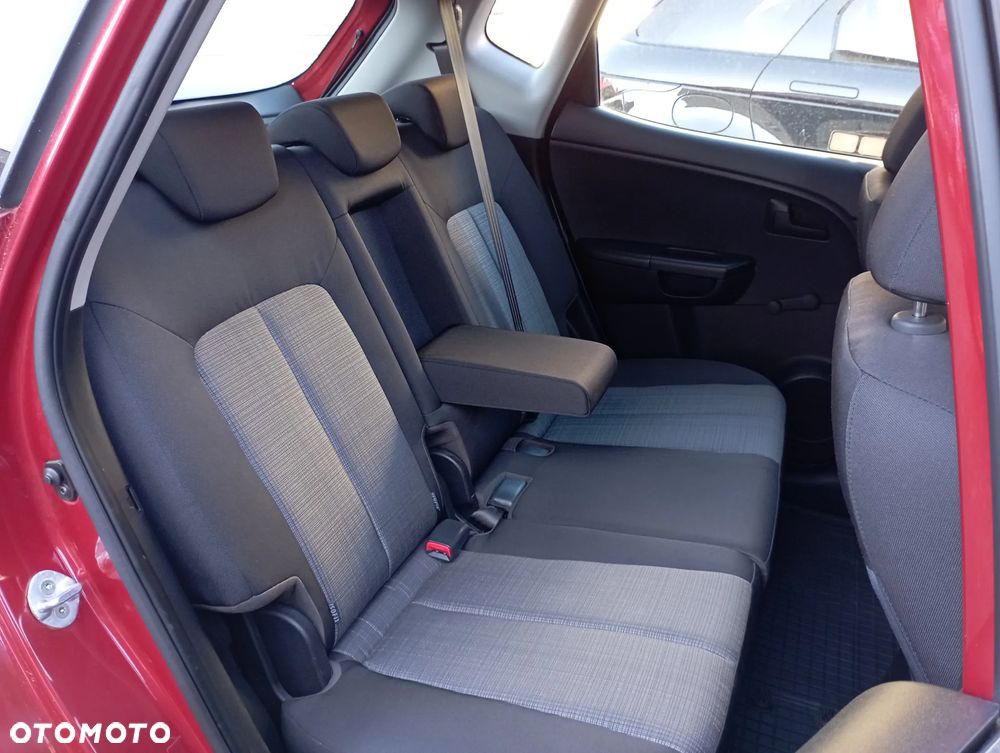Kia Venga 1.4 M - 10