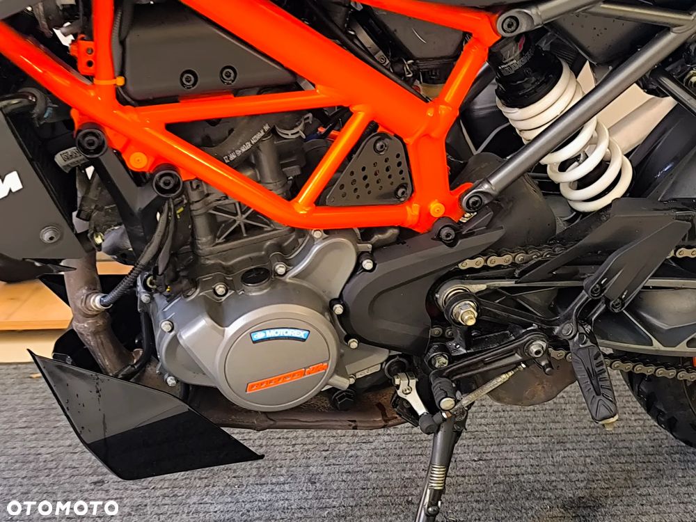 KTM Duke 125 - 8