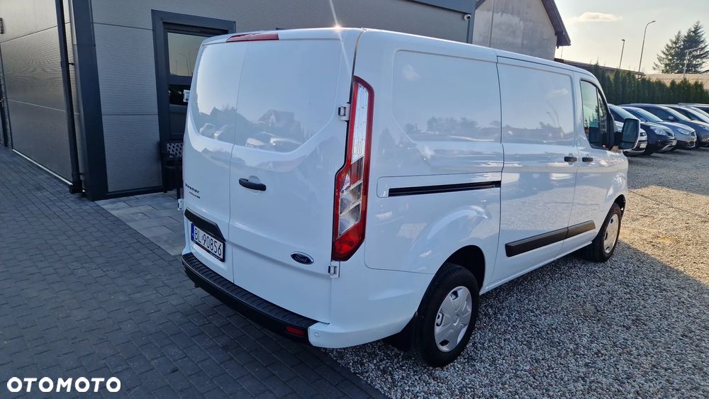 Ford TRANSIT CUSTOM - 25