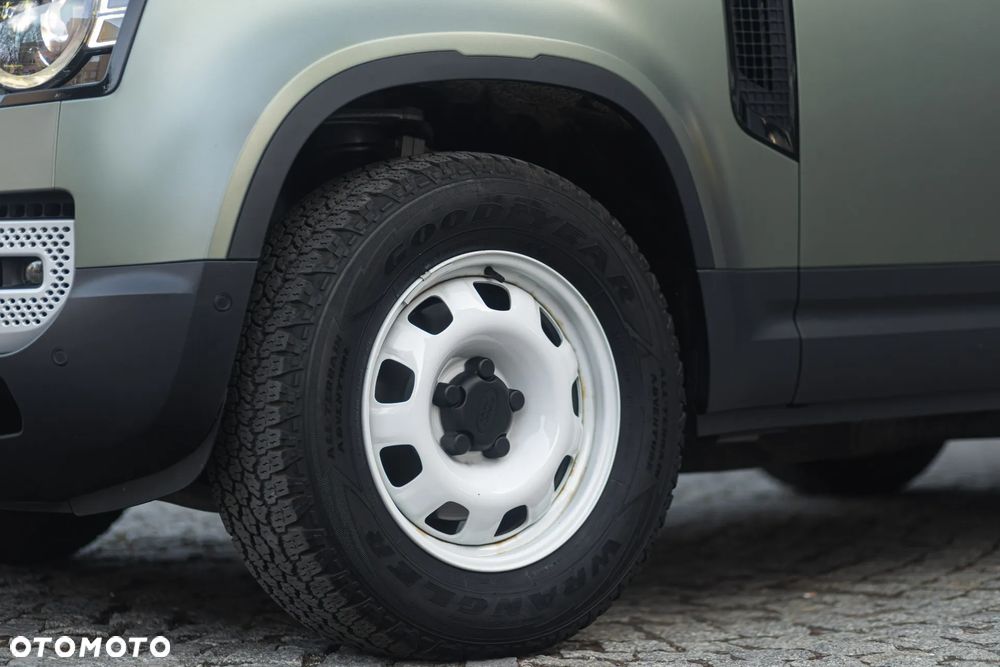 Land Rover Defender 3.0 D200 mHEV - 7