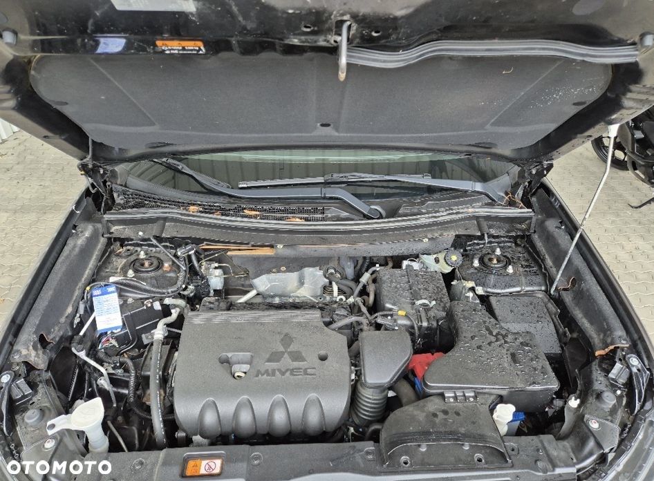 Mitsubishi Outlander 2.0 2WD CVT Edition 100 - 12