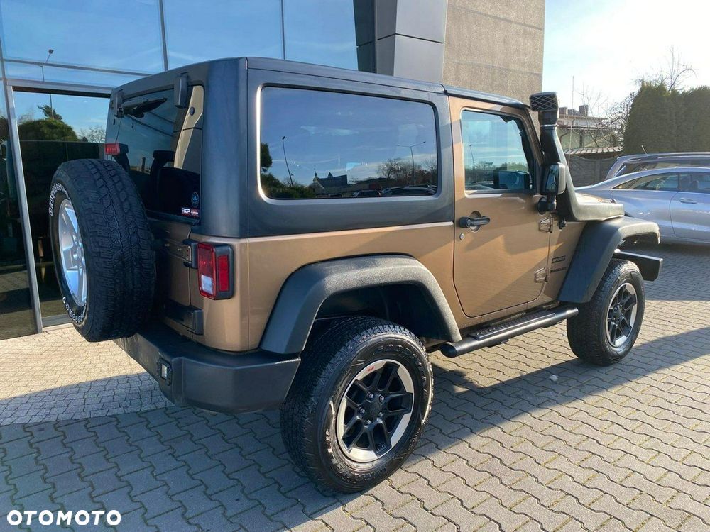 Jeep Wrangler - 4