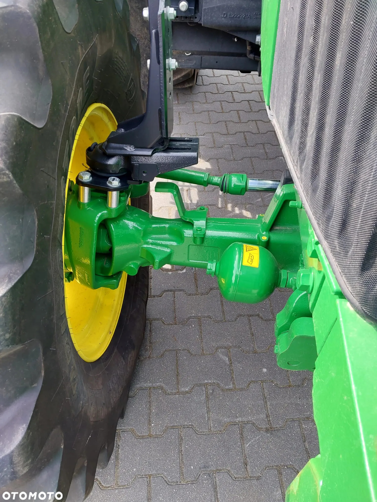 John Deere 6120M - 9