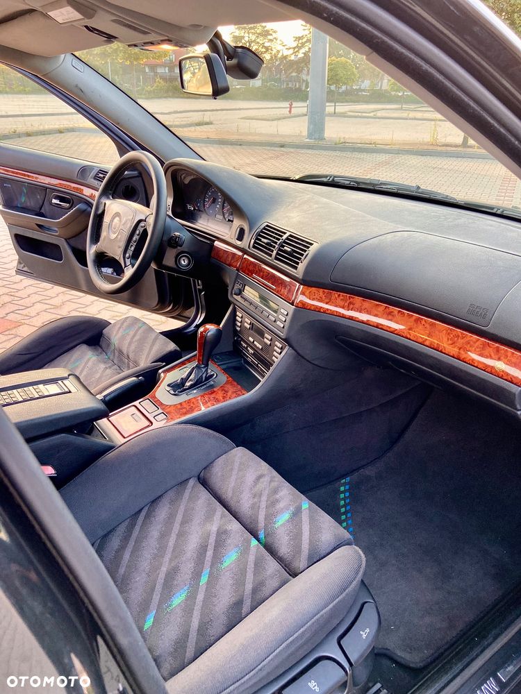 BMW-ALPINA B10 - 24