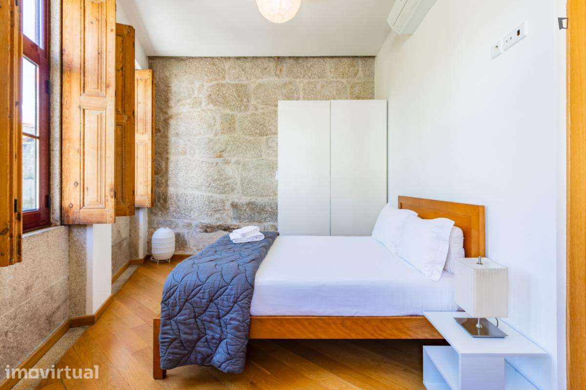 Apartamento com 1 quartos - localizado em Santo Ildefonso Porto - Grande imagem: 4/37
