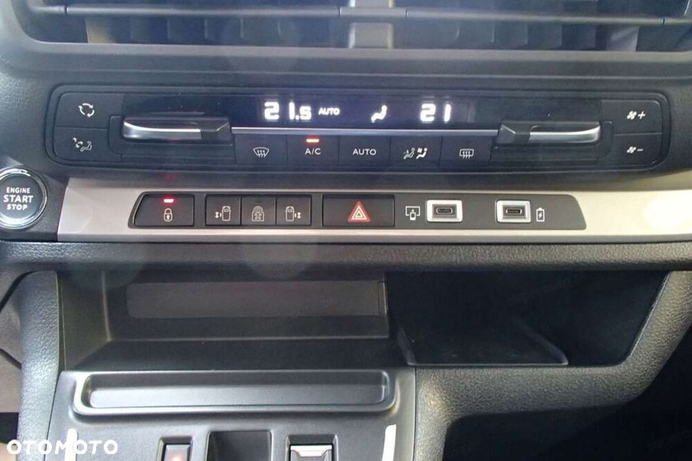 Opel Zafira Life - 12