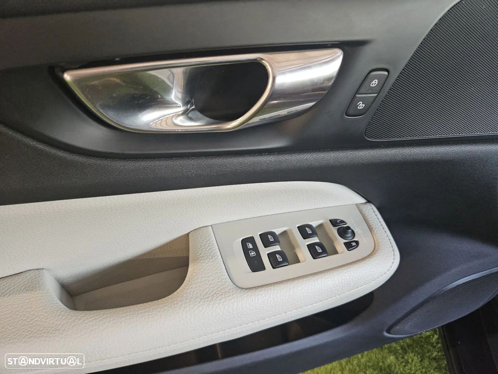 Volvo V60 2.0 D4 Inscription Geartronic - 19