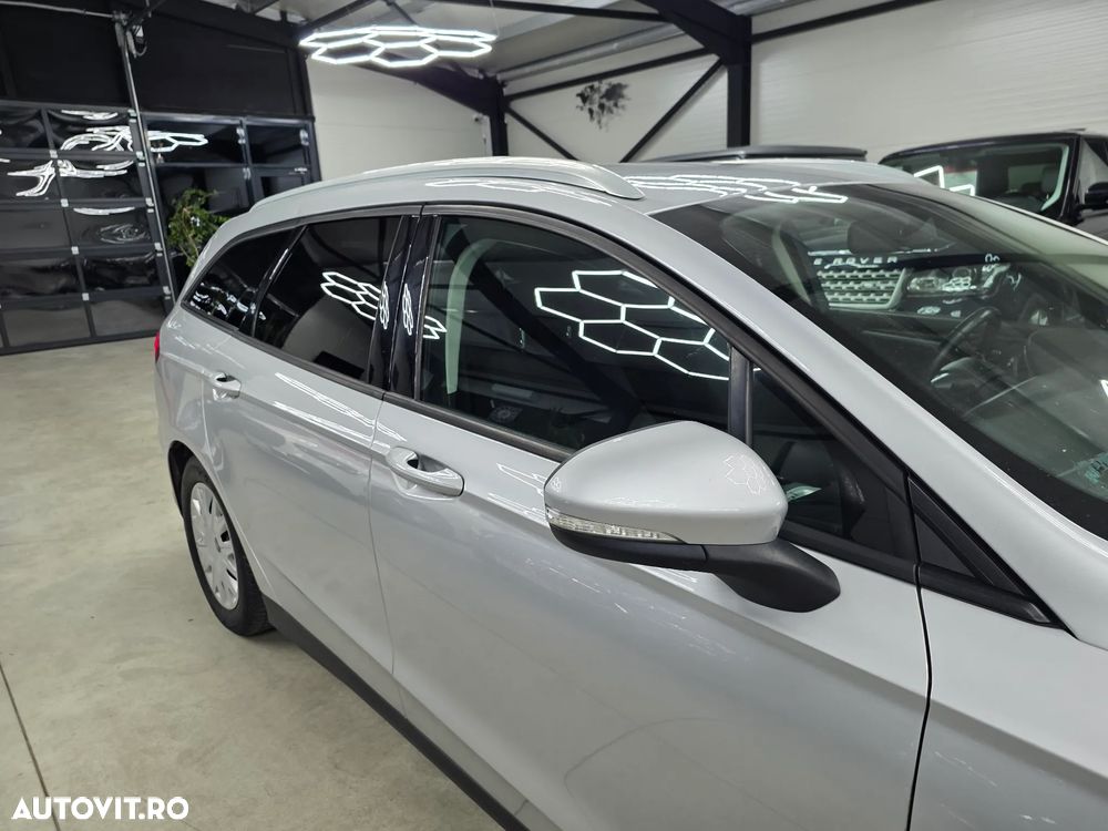 Ford Mondeo 2.0 TDCI Start-Stopp Trend - 37