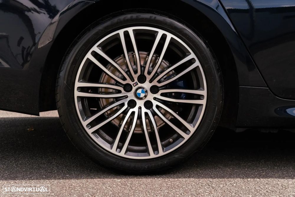 BMW 530 e iPerformance Pack M - 38