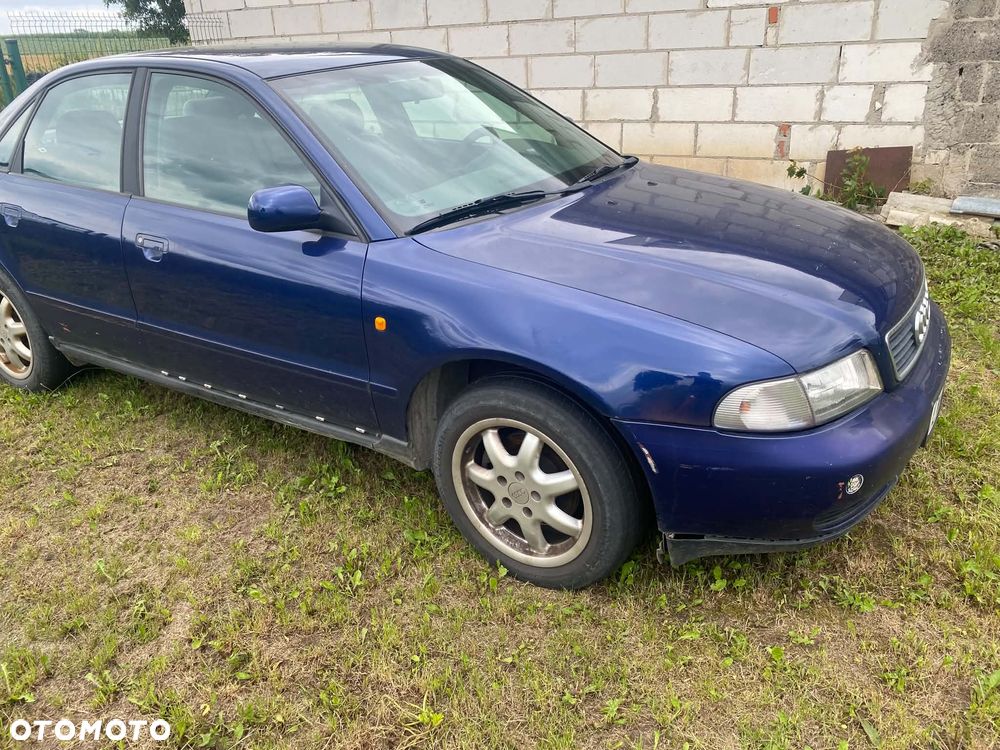 Audi A4 Avant - 4