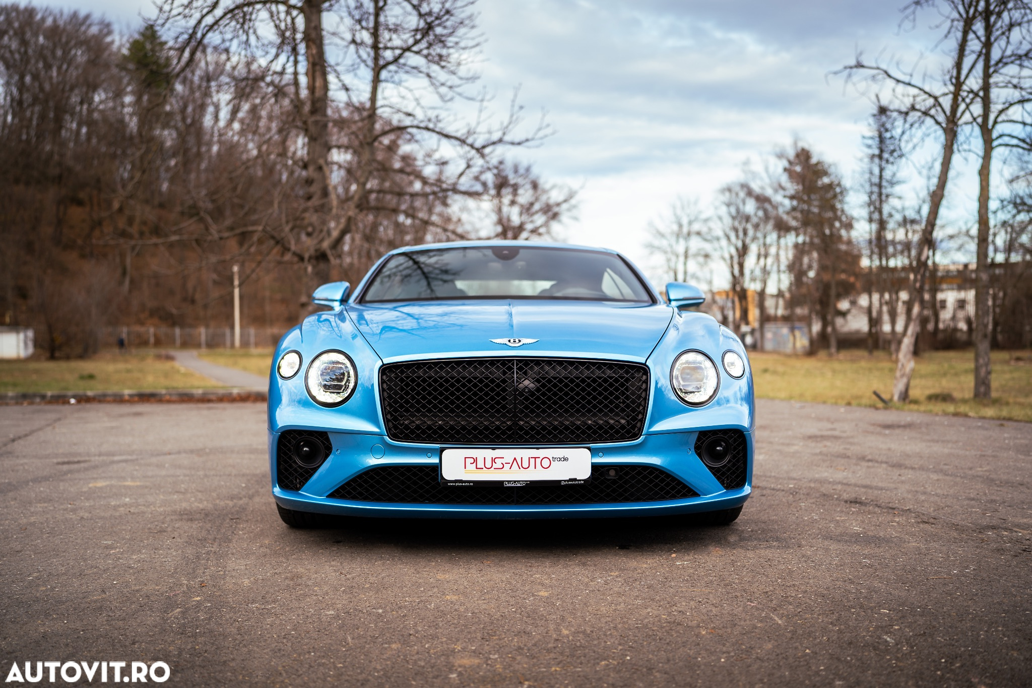 Bentley Continental New GT V8 Azure - 2