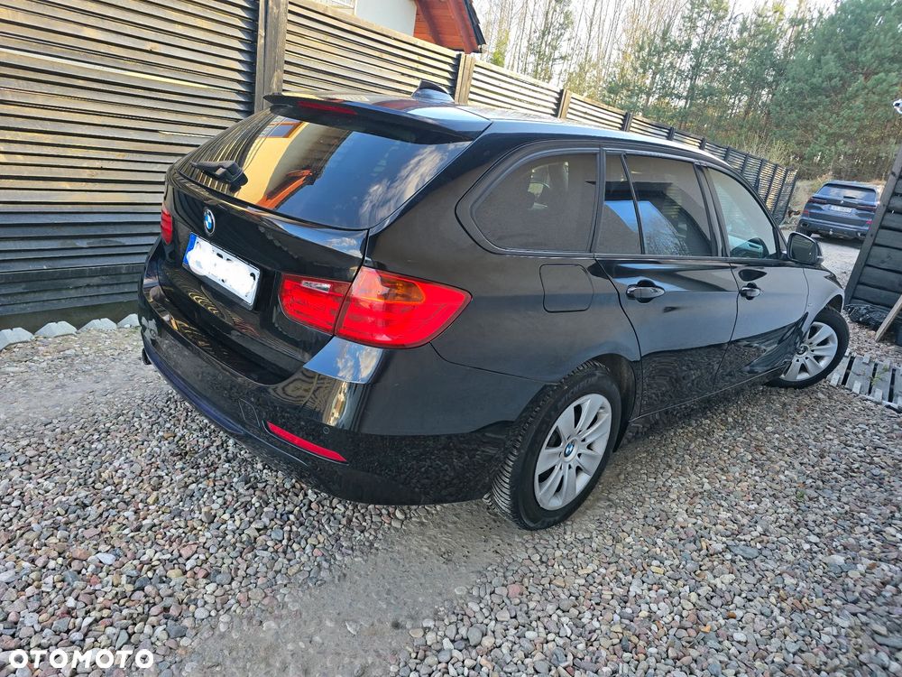 BMW Seria 3 320d DPF Edition Sport - 5