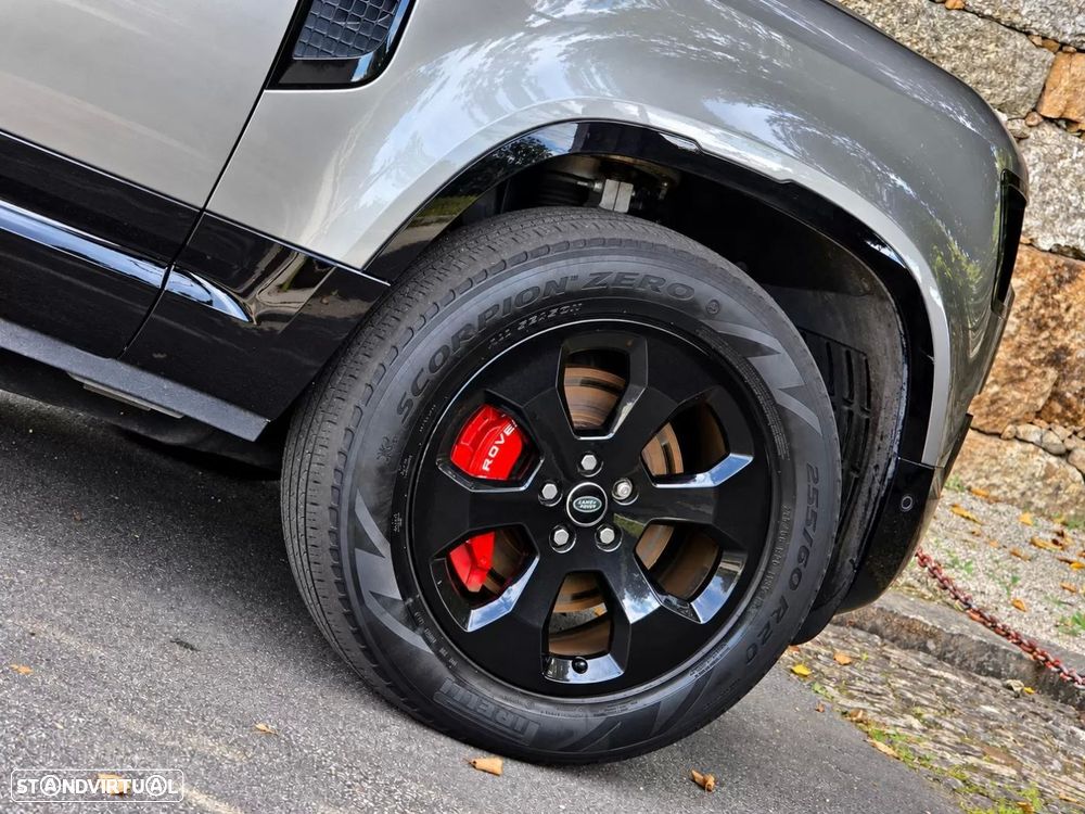Land Rover Defender 2.0 P400e 110 AWD X-Dynamic HSE - 12