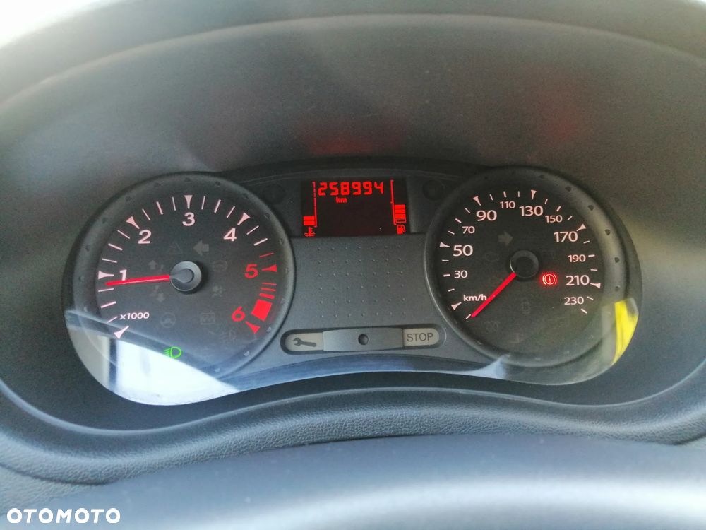 Renault Clio - 11