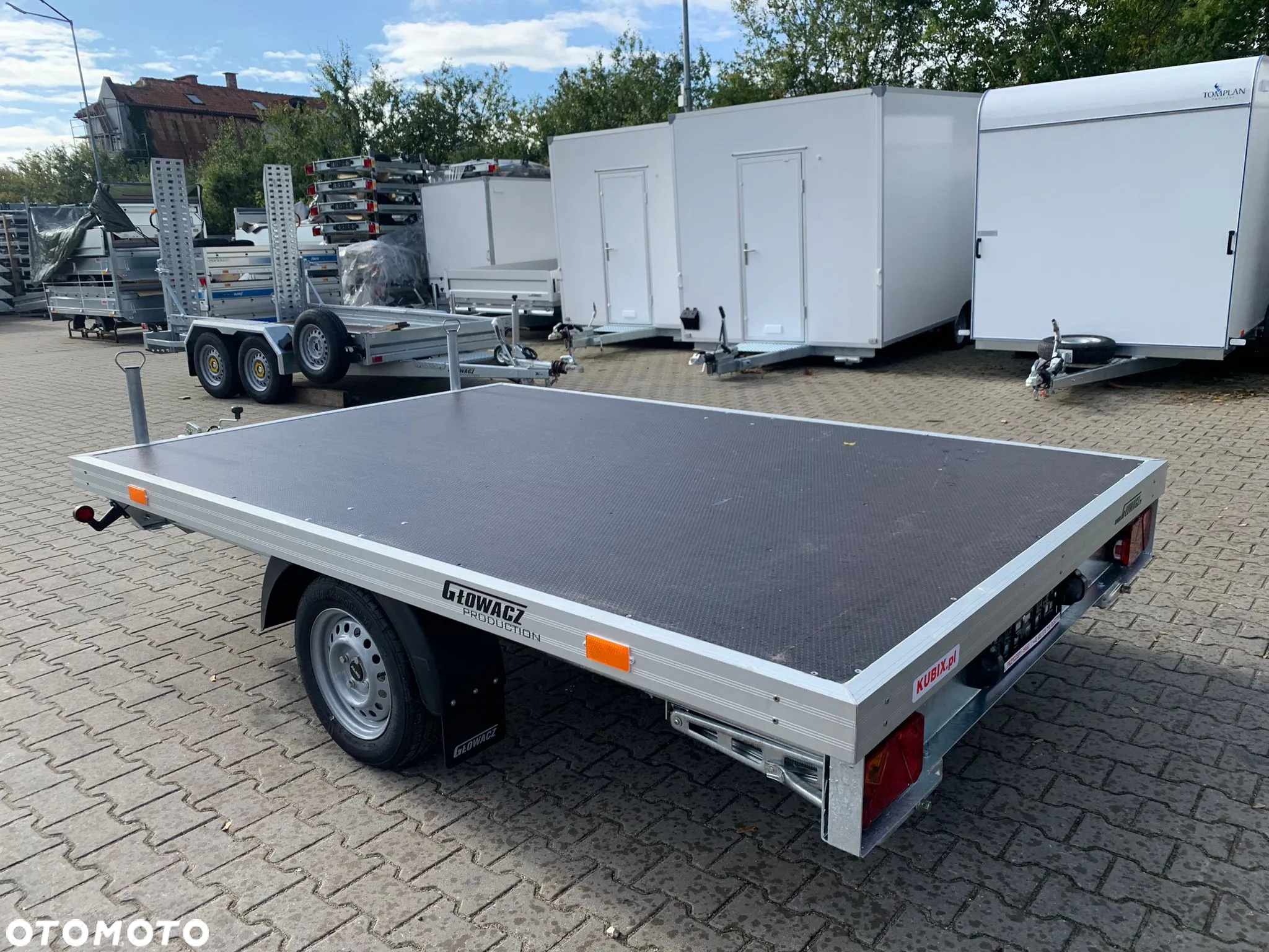 Głowacz Przyczepa do transportu saun, jacuzzi , bali itd.Wymiar 300×200 cm, wyposażona w podpory - 4