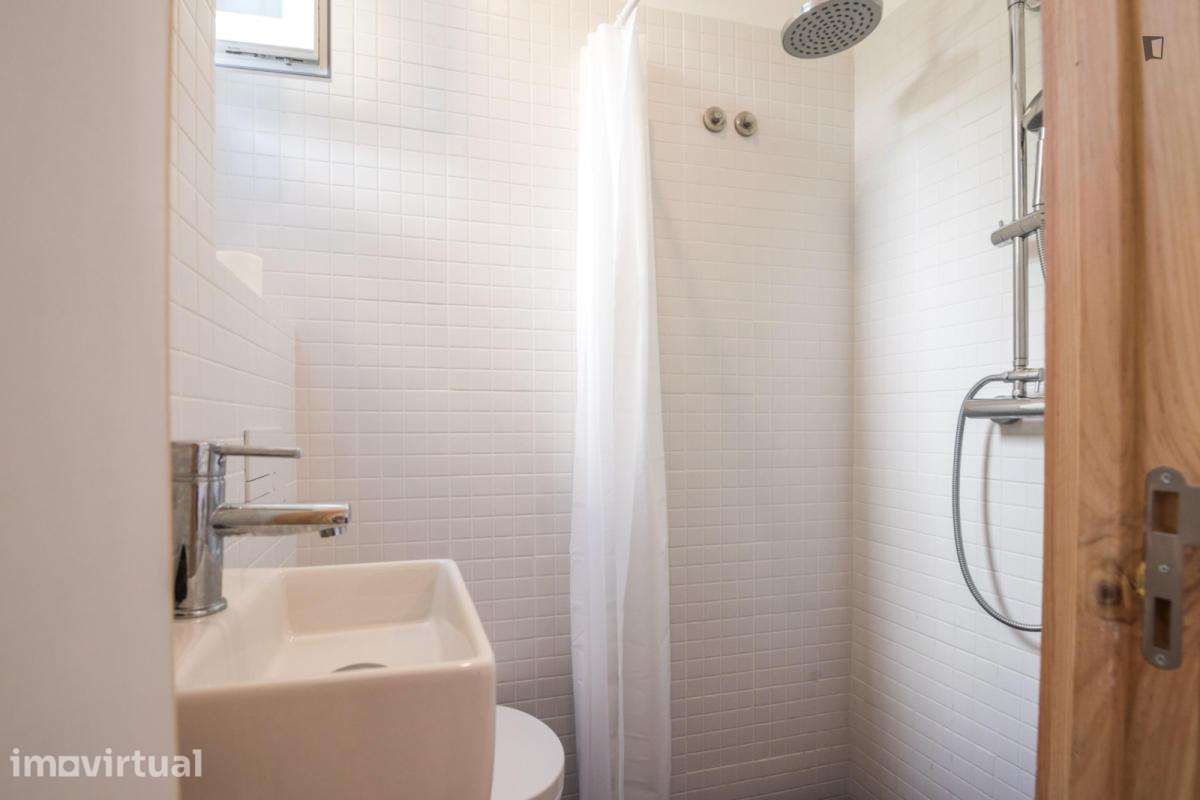 Quarto - localizado em Estrela Lisbon - Grande imagem: 2/15
