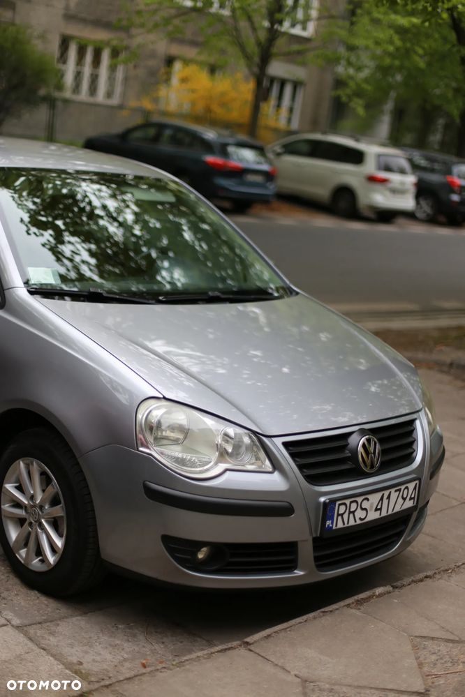 Volkswagen Polo 2009 photo 2
